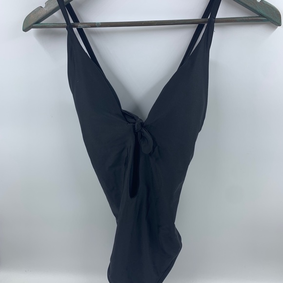 Enjoy The Sunshine Womens Medium Swimsuit Keyhole Bow Strappy Black NEW - Picture 2 of 9